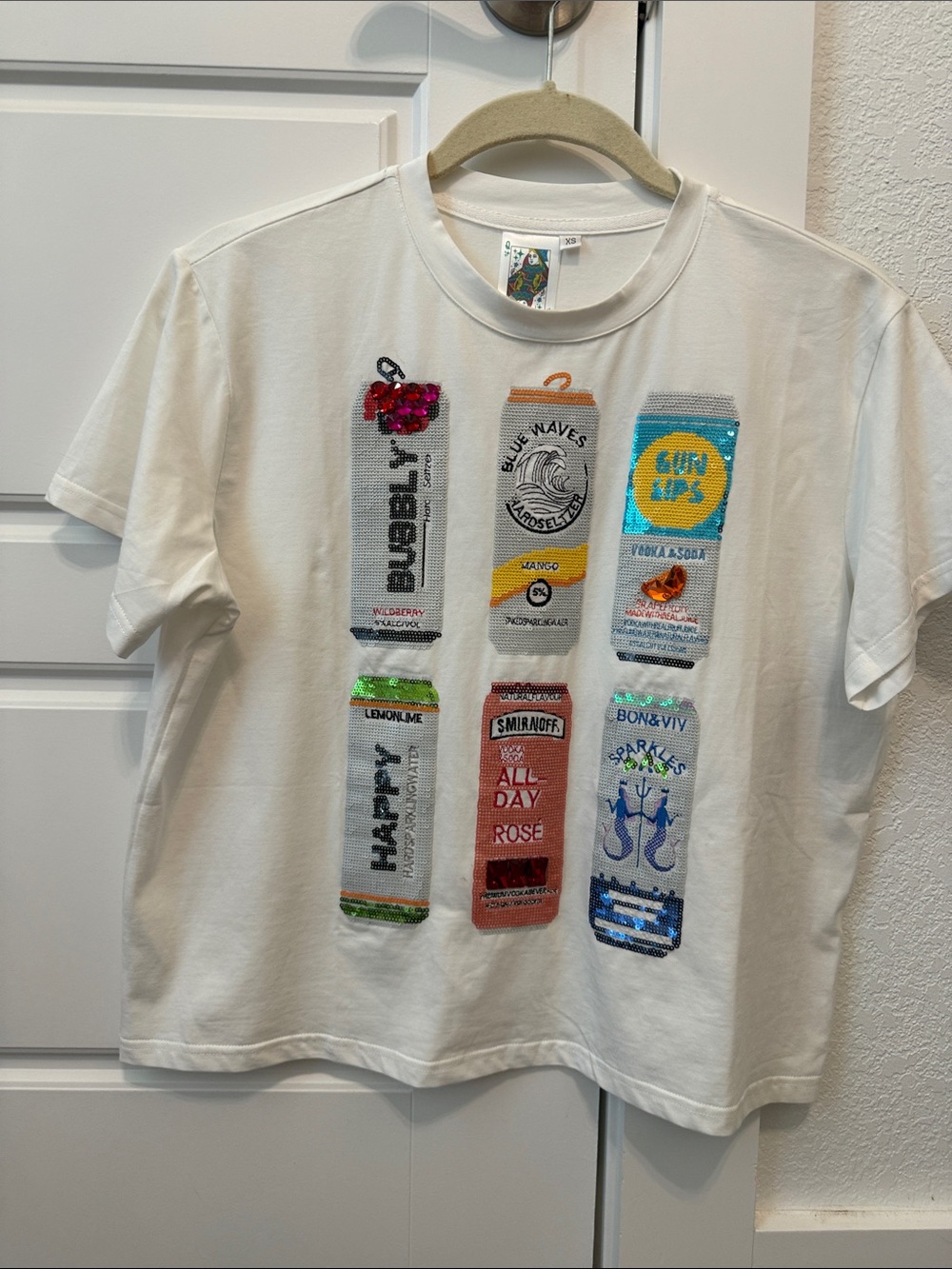 QUEEN OF SPARKLES White Sequin Beverage Can Graphic Tee